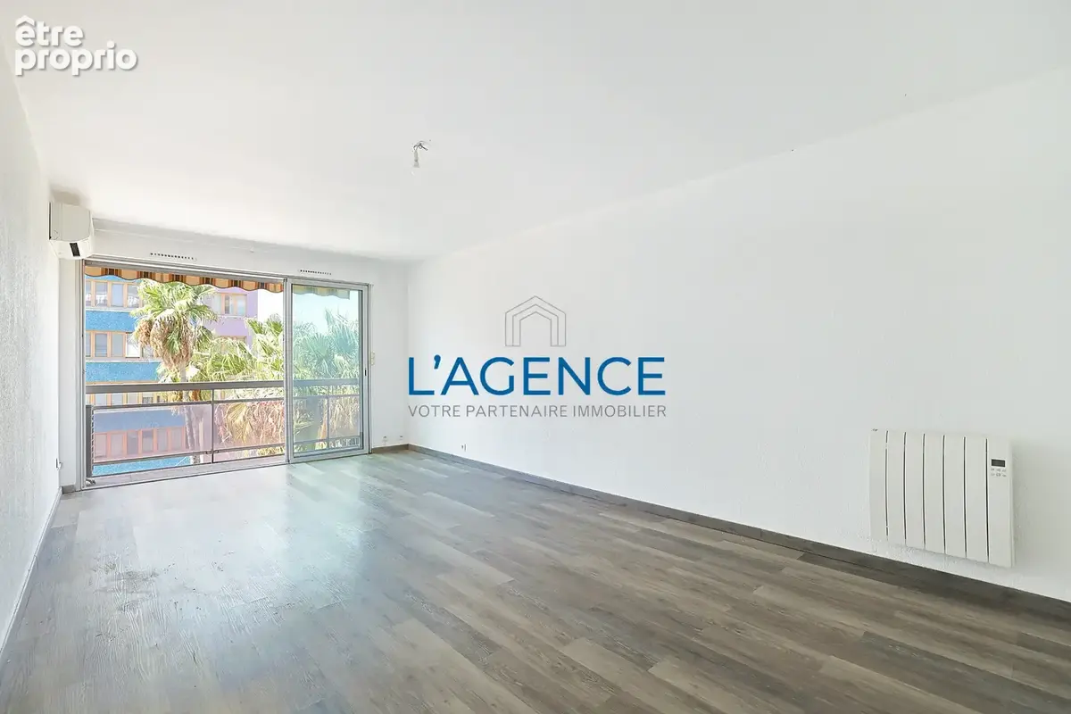 Appartement T4 de 91 m2 en étage avec ascenseur et parking privatif en plein coeur du centre ville - photo 8