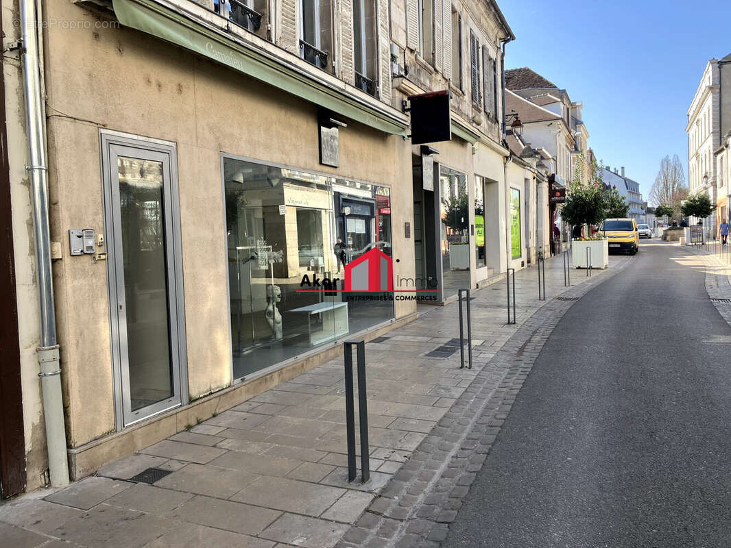 Commerce à AUXERRE