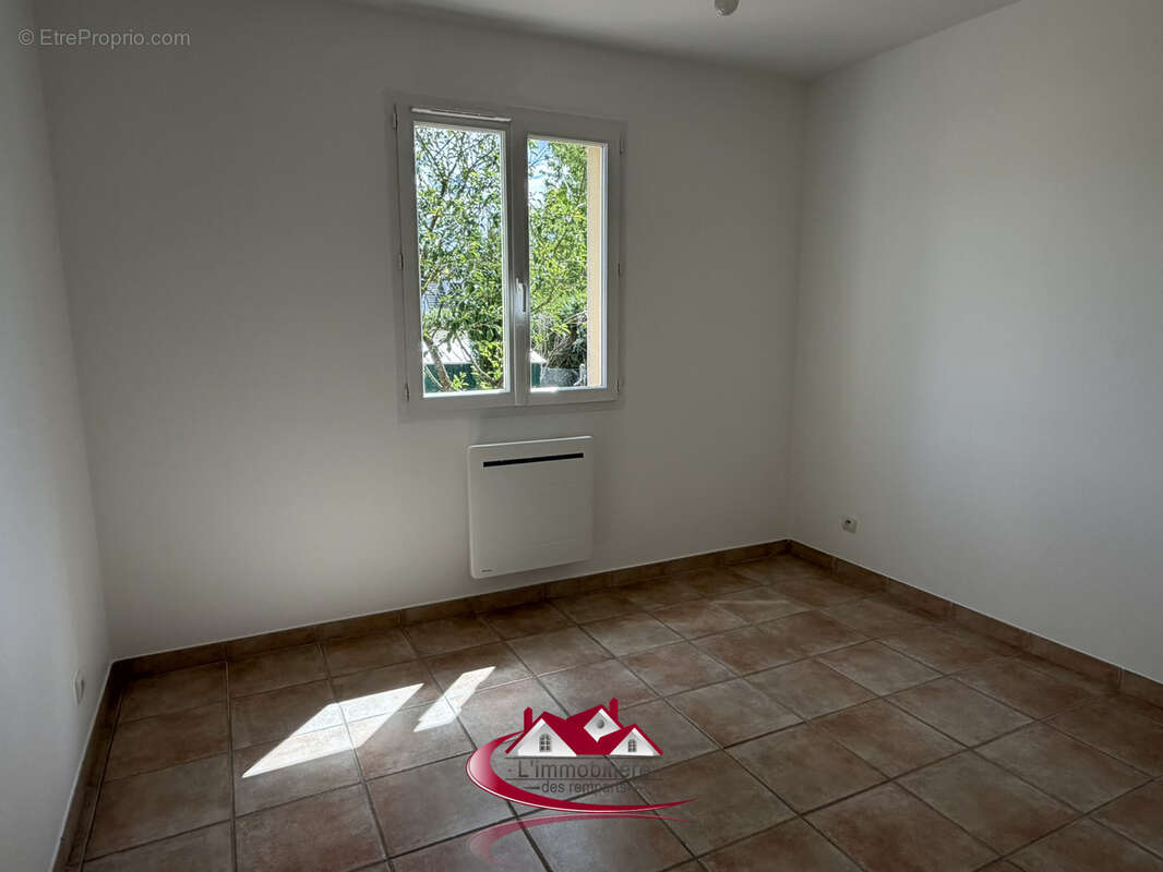 Maison à FAVEROLLES