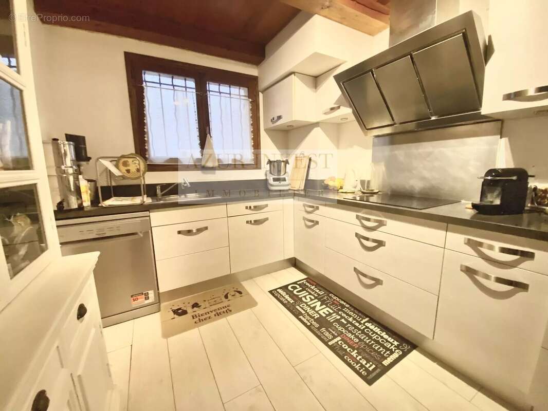 Appartement à ROQUEBRUNE-CAP-MARTIN