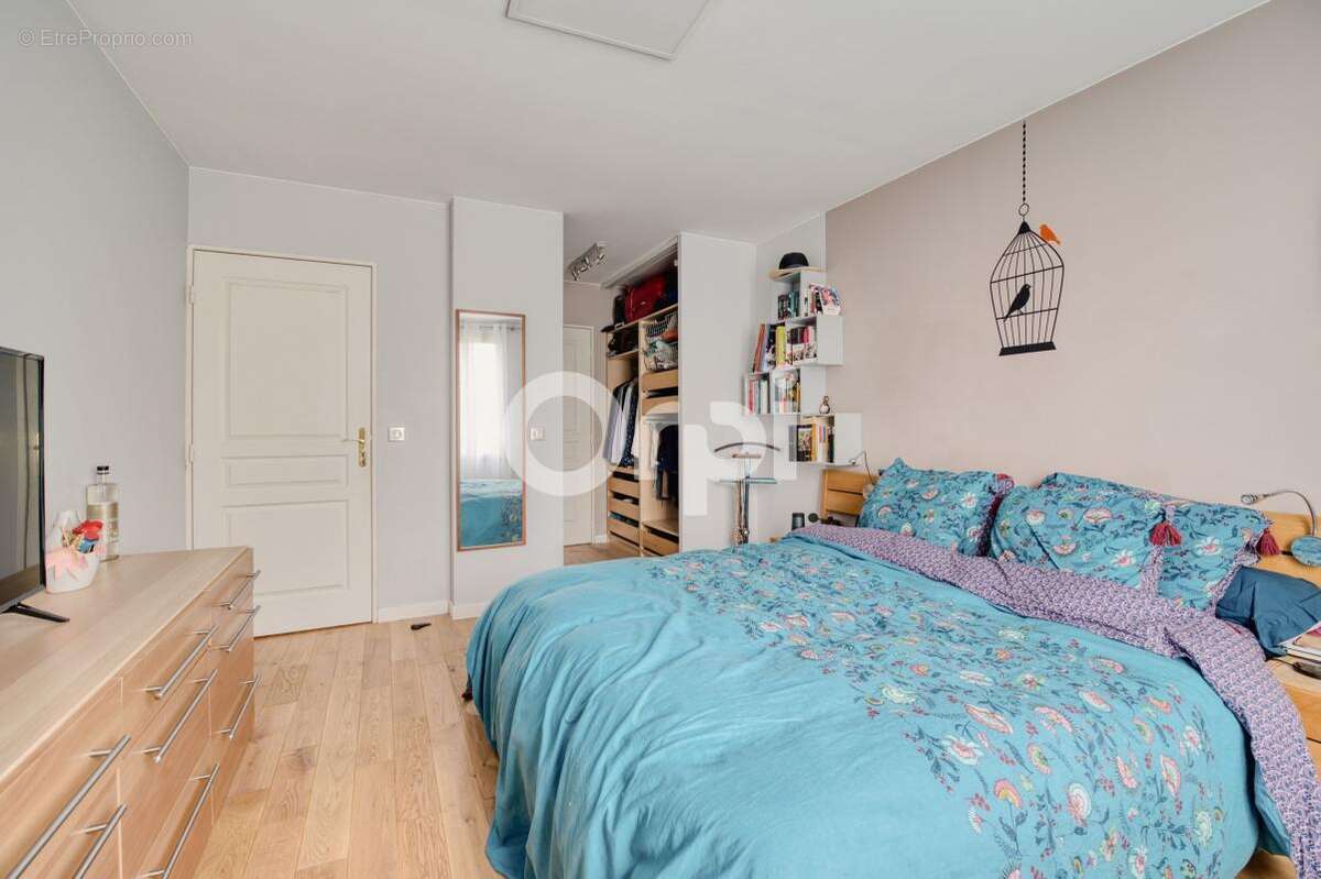 Maison à BUSSY-SAINT-GEORGES