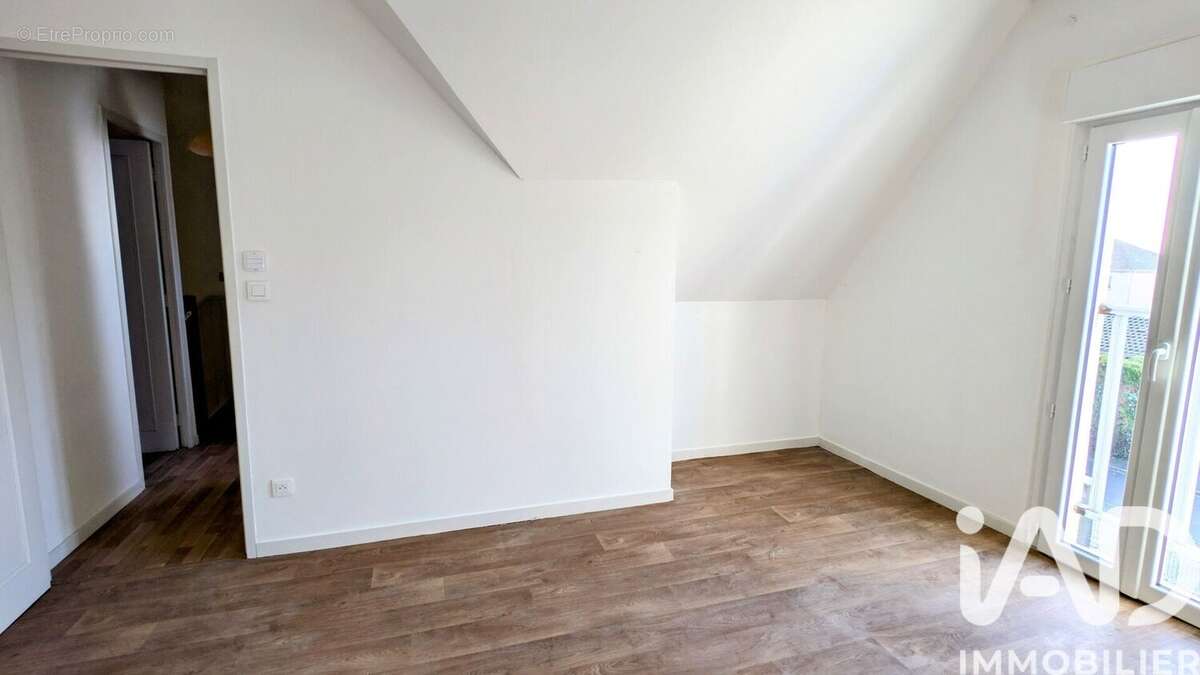 Maison 100 m² à Ollainville  - photo 9