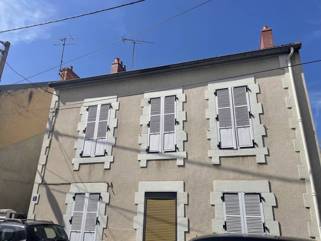 Maison à MONTLUCON