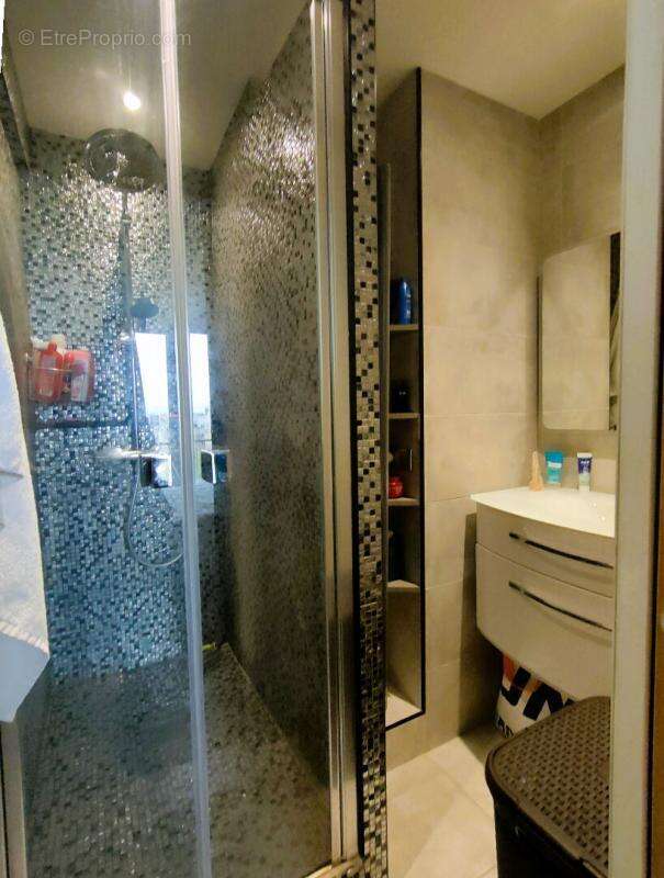 Appartement à PARIS-20E