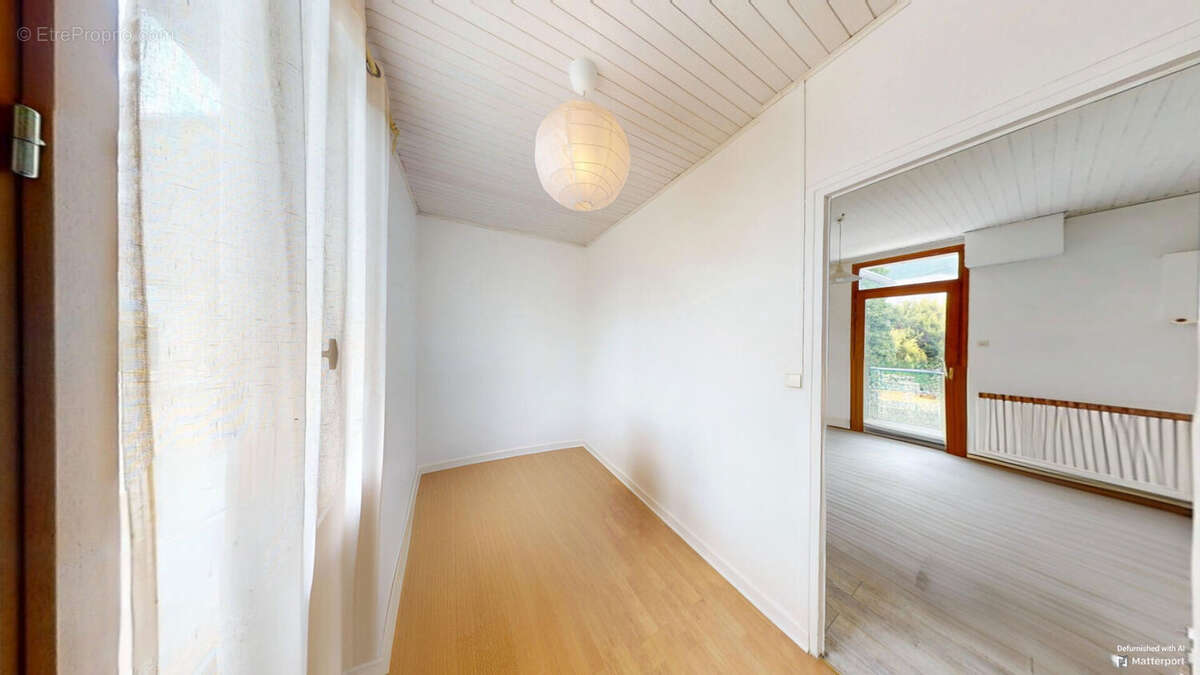 Maison à SAINT-MARTIN-D'HERES