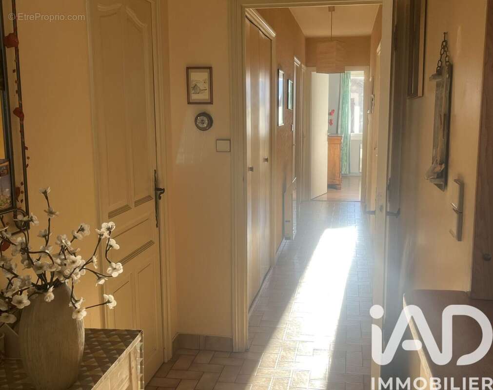 Photo 4 - Maison à MIRIBEL-LES-ECHELLES