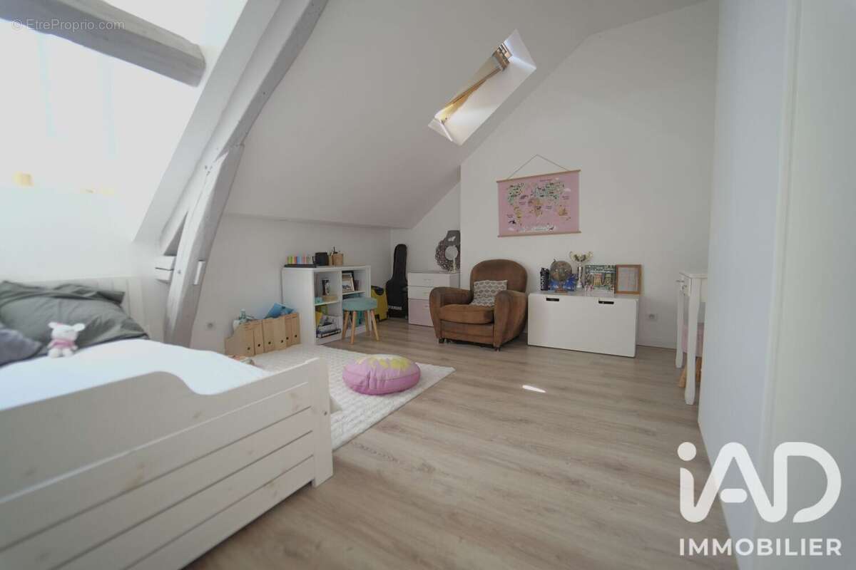 Maison 138 m² à Pringy  - photo 9