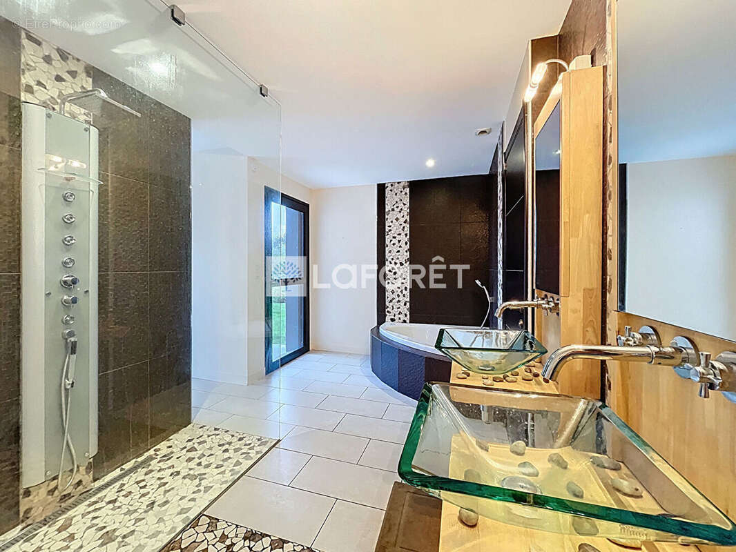 Maison à SAINTE-MARIE