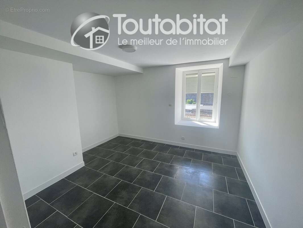 Maison 150 m² à Nouzonville  - photo 17