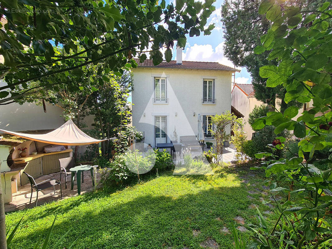 Maison à MONTRY