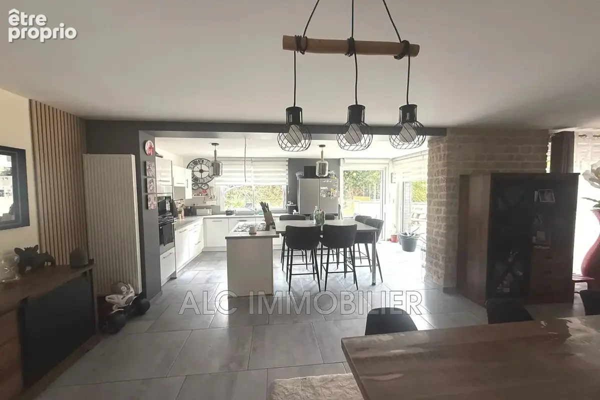 Maison 143 m² à Heloup  - photo 4