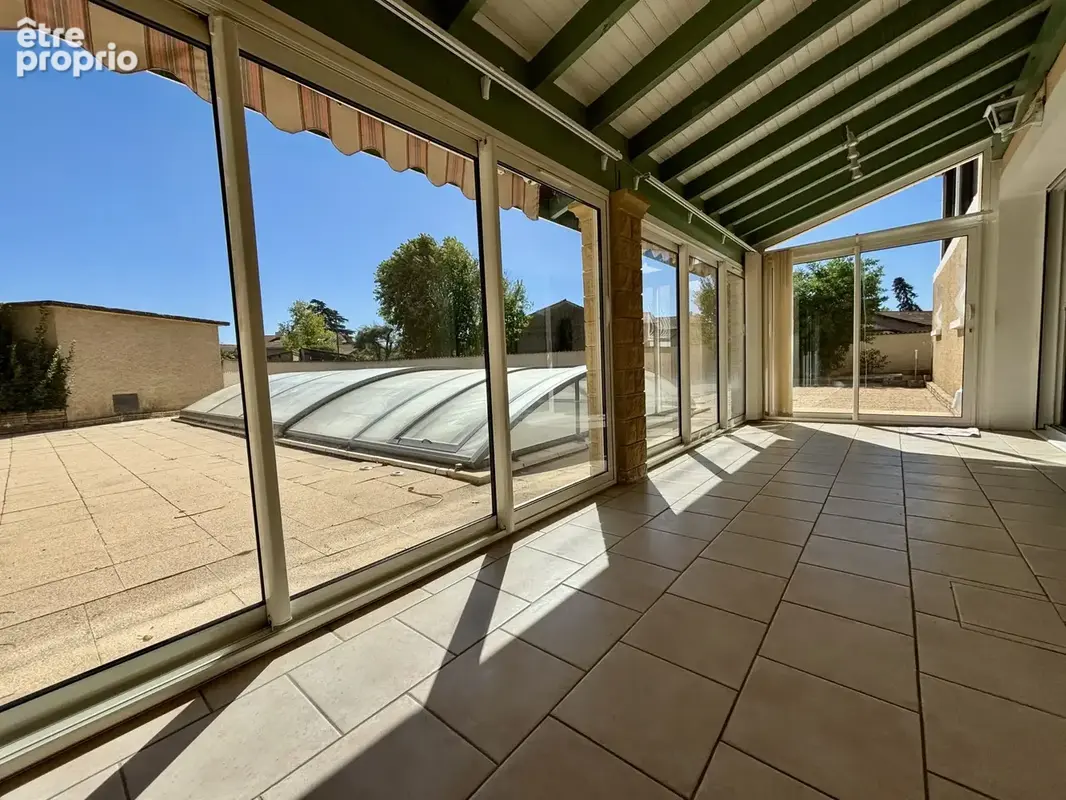 Maison 6 pièces 147 m² à vendre à Romans-Sur-Isere (26100) - photo 2