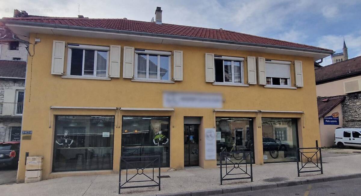 Appartement à MORESTEL