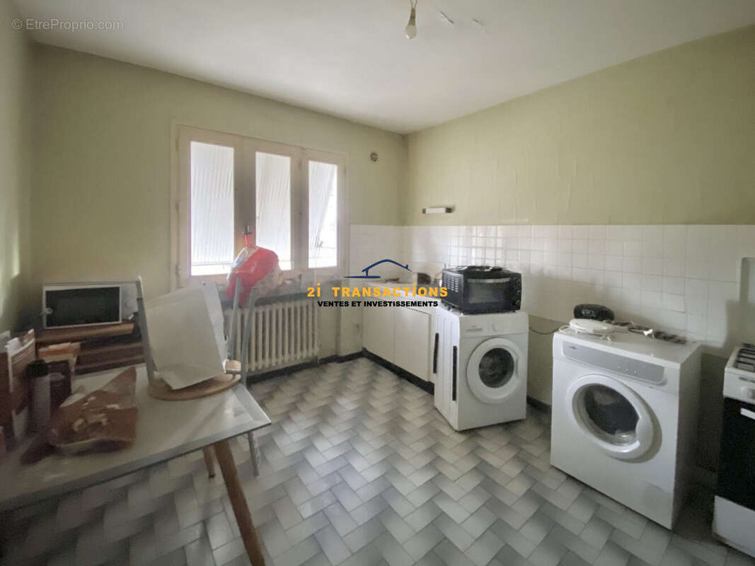 Appartement à SURY-LE-COMTAL