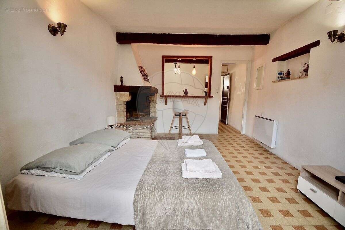 Appartement à VILLENEUVE-LOUBET