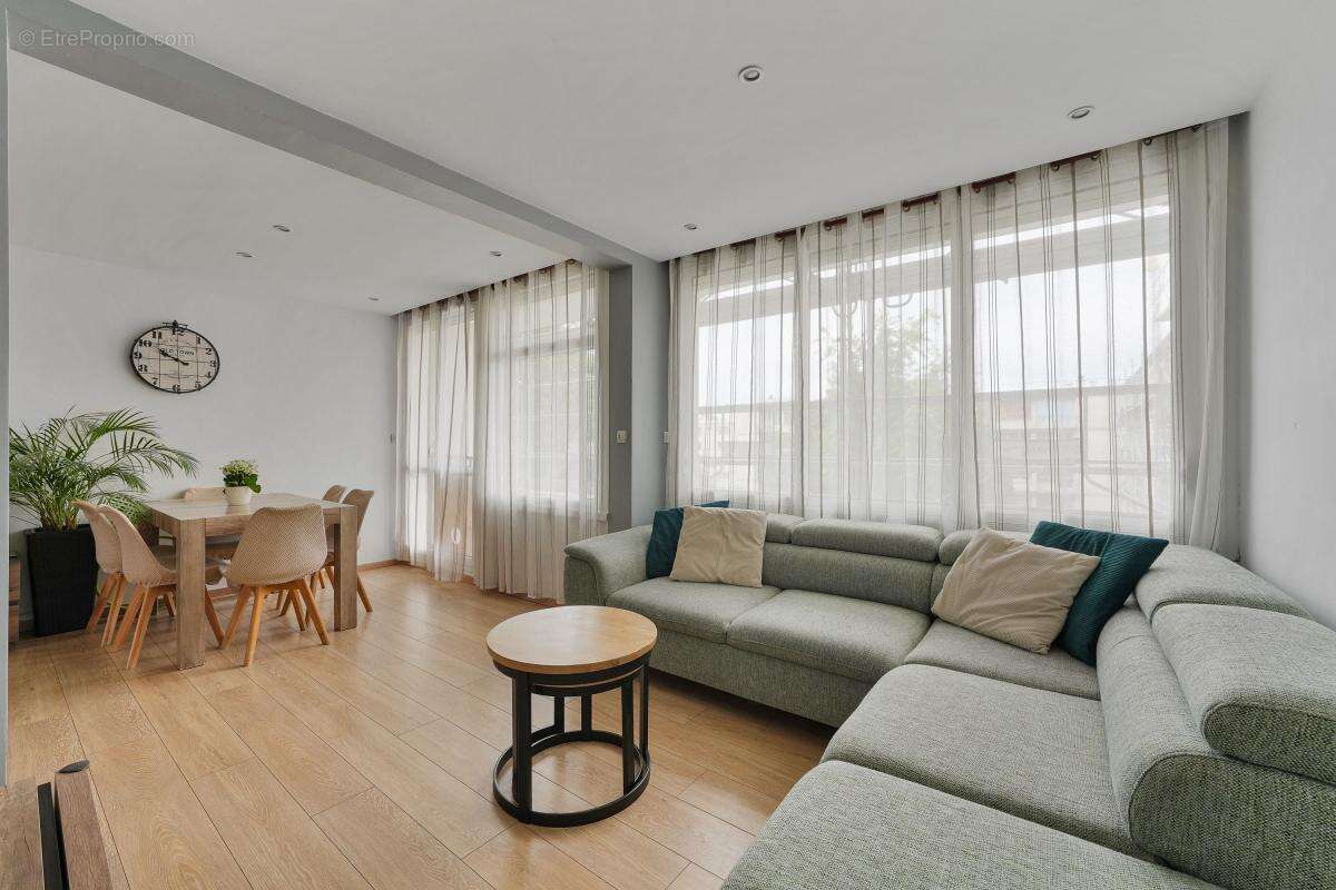 Appartement à CROSNE