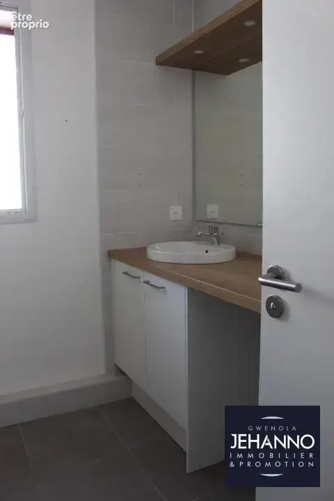 Appartement 69 m² à Plescop  - photo 7