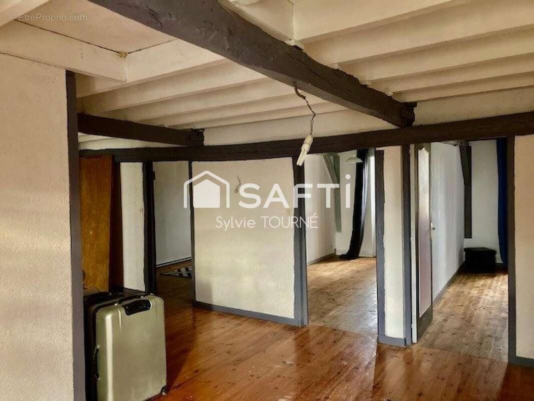 Maison 184 m² à Cazaubon  - photo 6