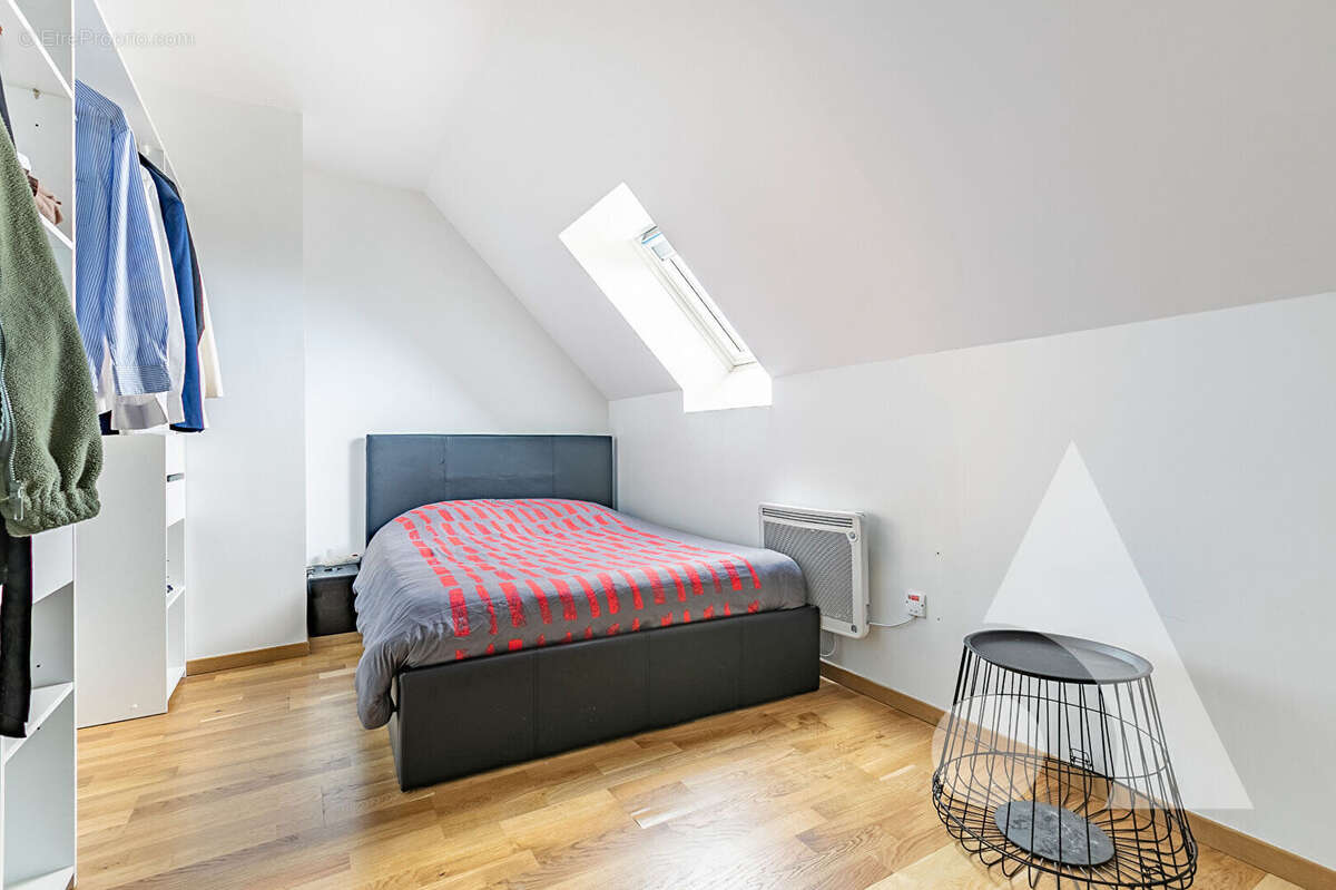 Pavillon de 2019 secteur Estrées Saint Denis 5 pièce(s) 94 m2 - photo 9