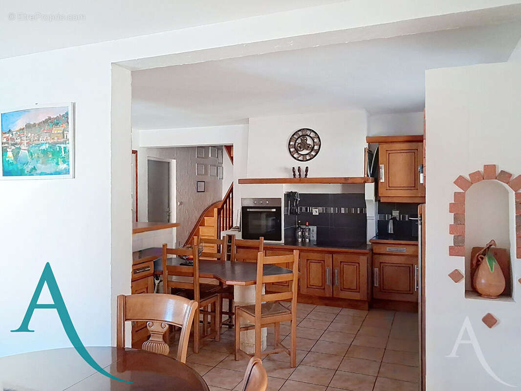 Villa T5 avec piscine sur 1200m² de terrain - photo 9