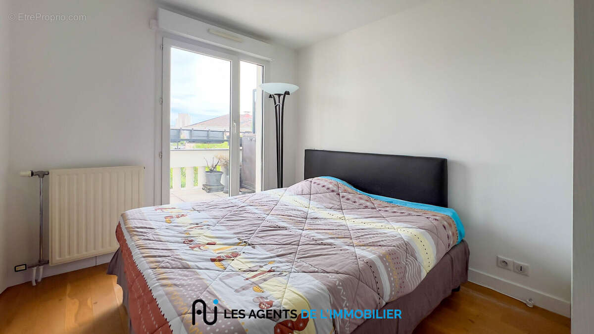 Appartement à NANTERRE