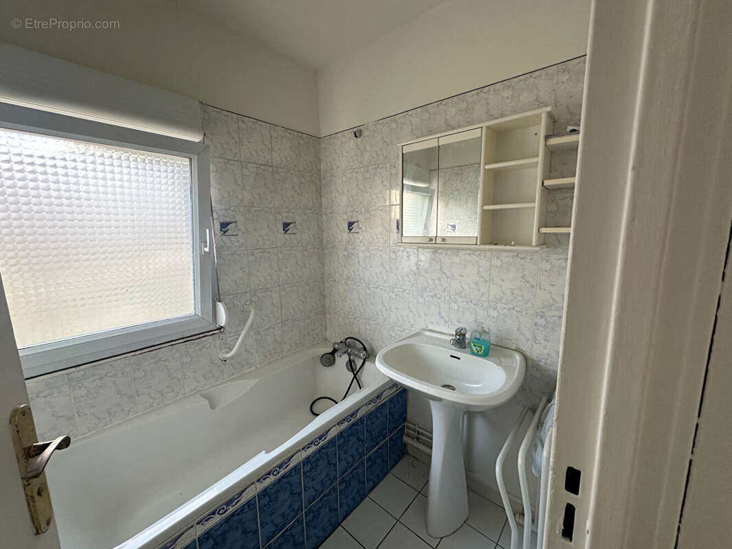 Maison à SAINTE-GENEVIEVE