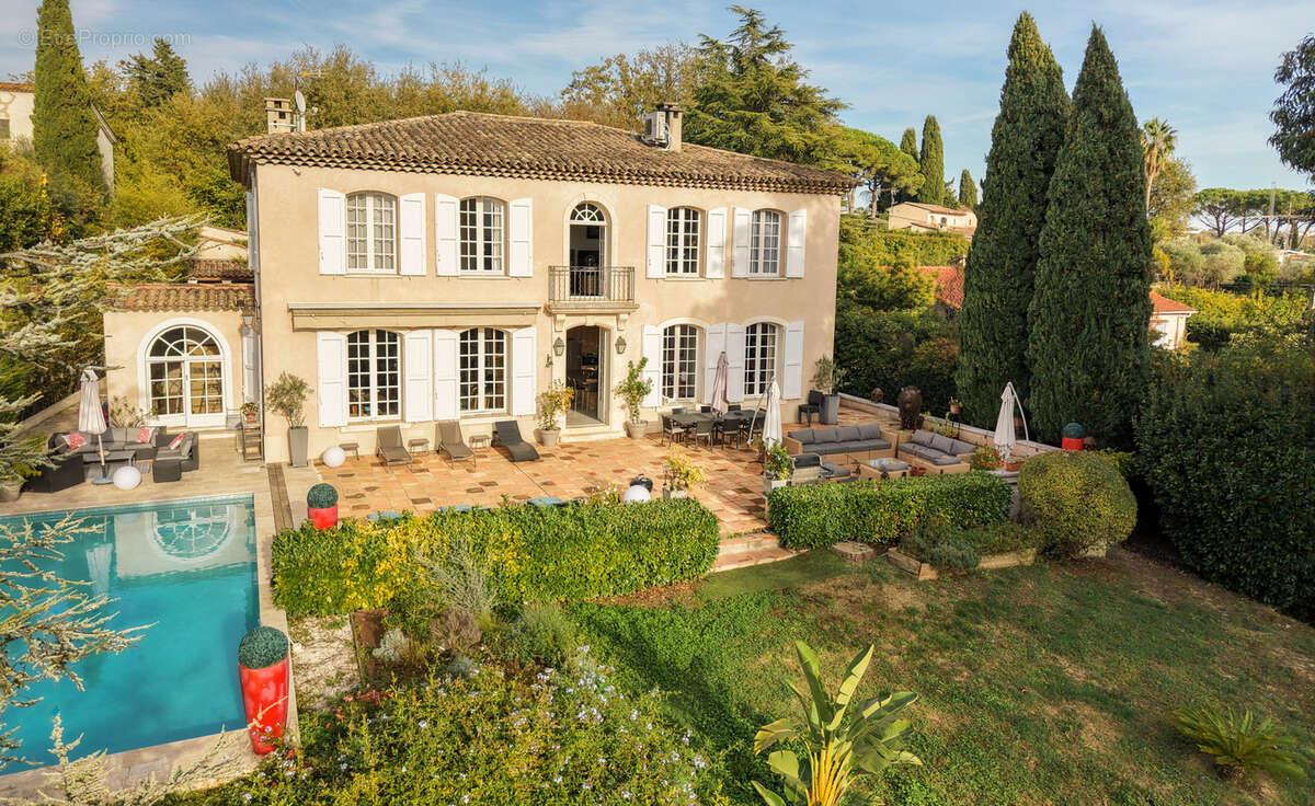Maison à LA COLLE-SUR-LOUP