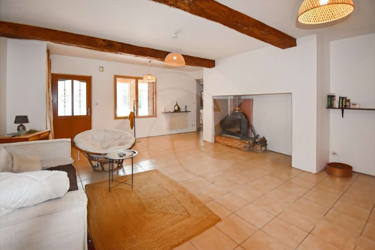 Maison à MONTECH