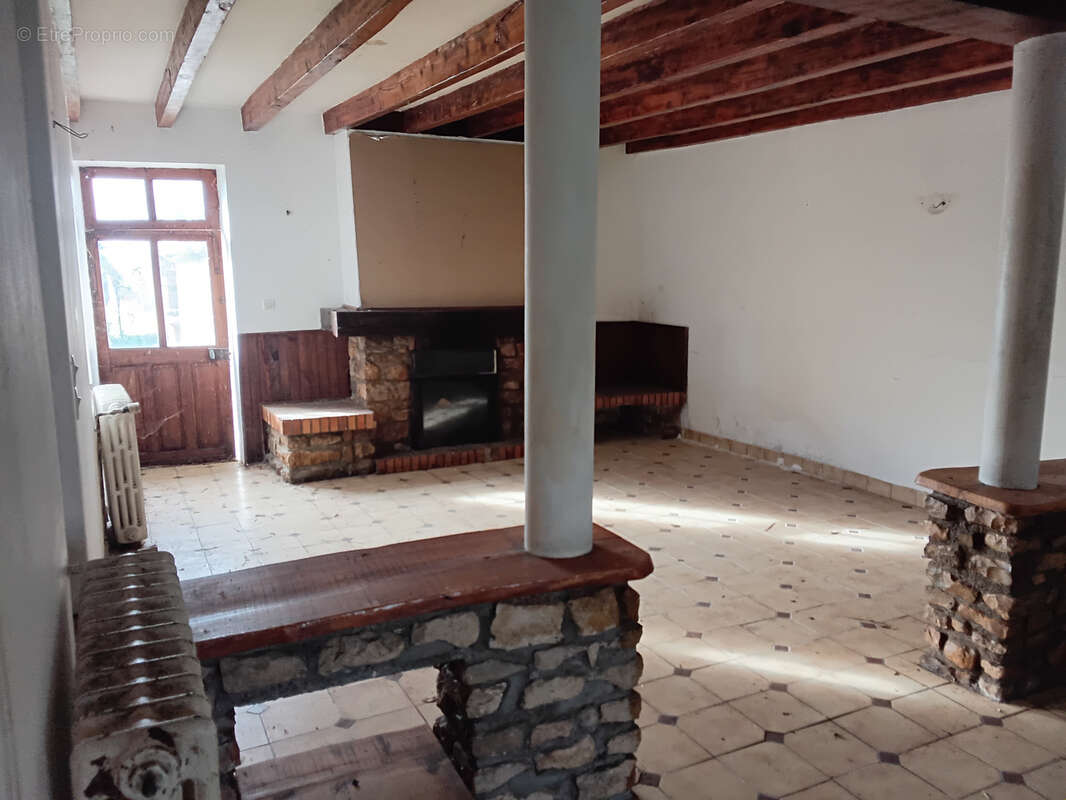 Maison à OUROUER-LES-BOURDELINS