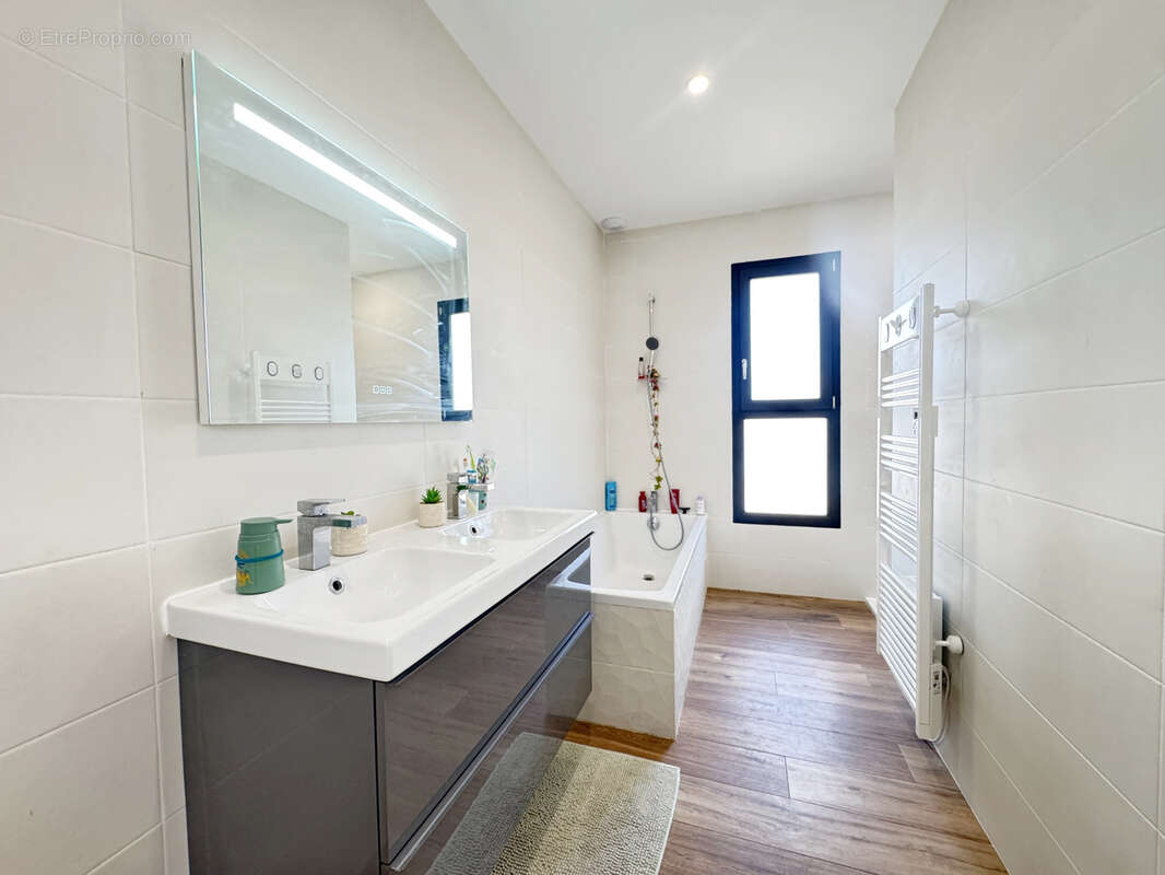 Maison à SAINT-AUNES