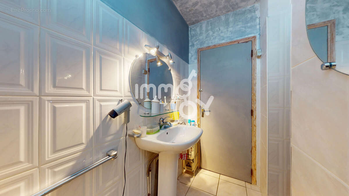 Appartement à fort potentiel - BEZIERS - photo 14