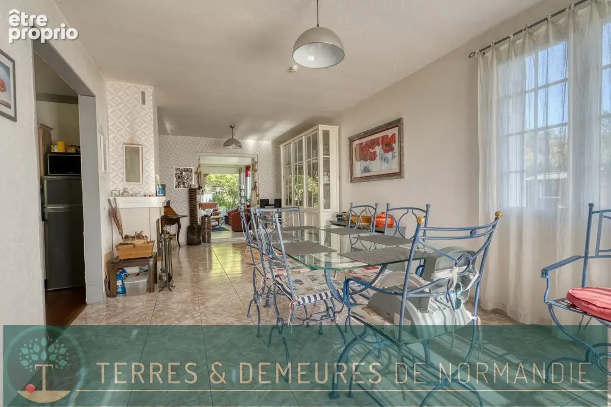 Martin-Église  Maison familiale 127 m² avec quatre chambres, jardin arboré de 1 611 m² - photo 3