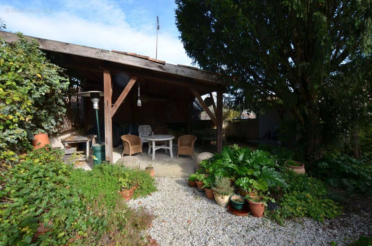 037 - Maison à MONTREAL