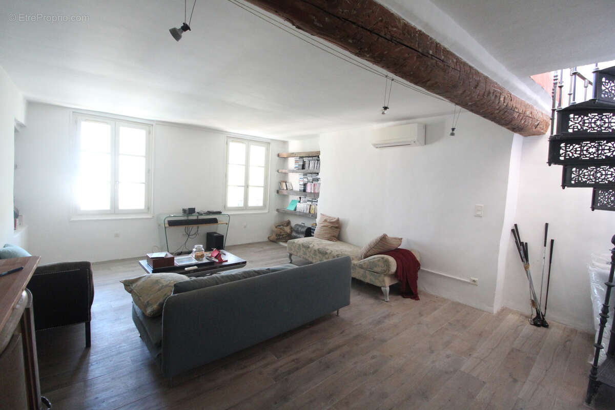 Appartement à APT