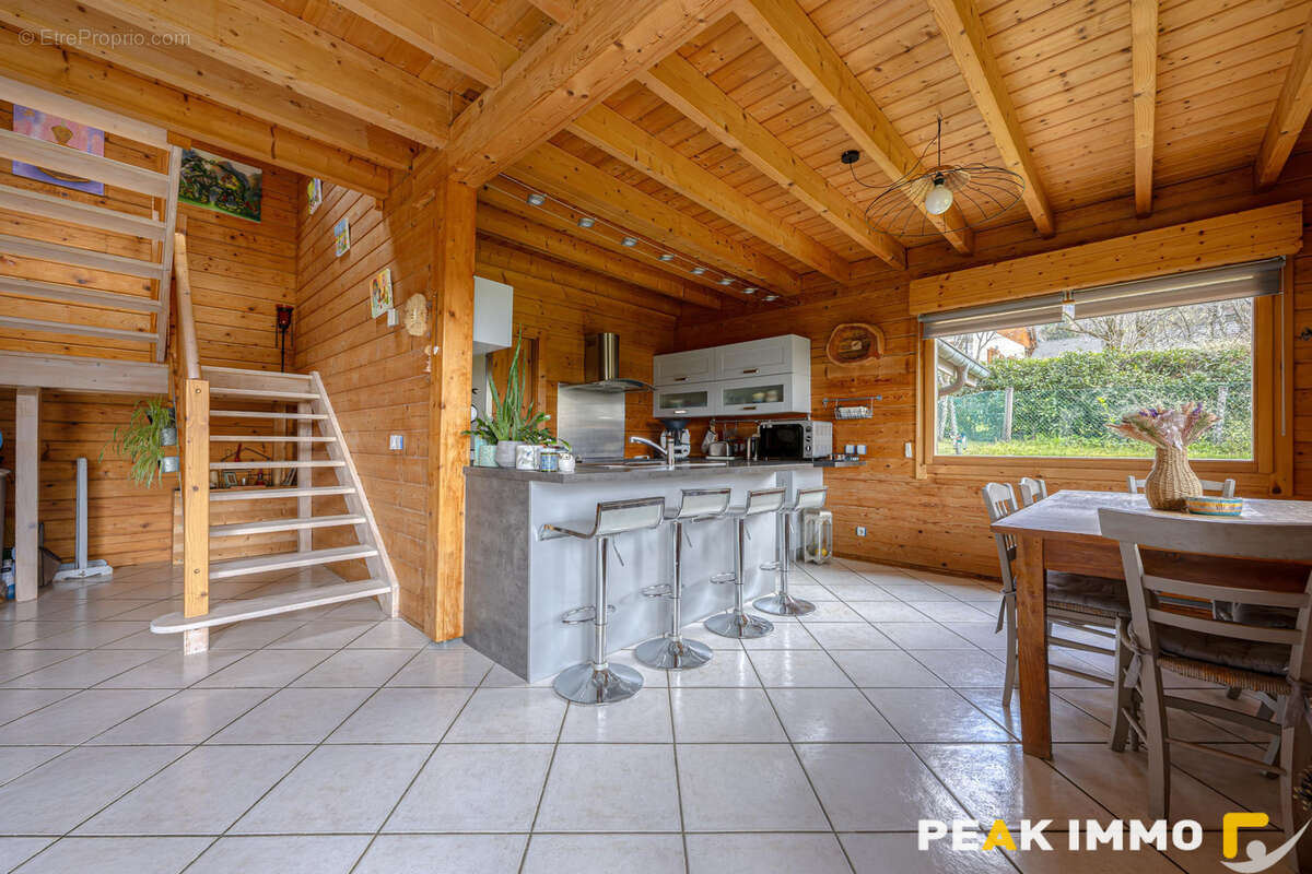 Maison 5 pièces - 161 m2 - Viuz-la-Chiésaz - photo 5