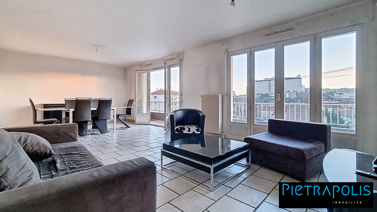 Appartement à LYON-3E
