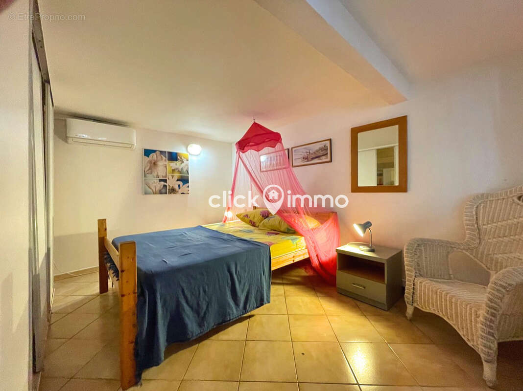 Maison à BAIE-MAHAULT