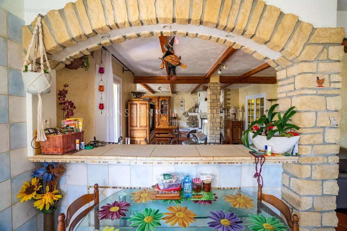 Maison à SAINT-ANDRE-DE-LA-ROCHE