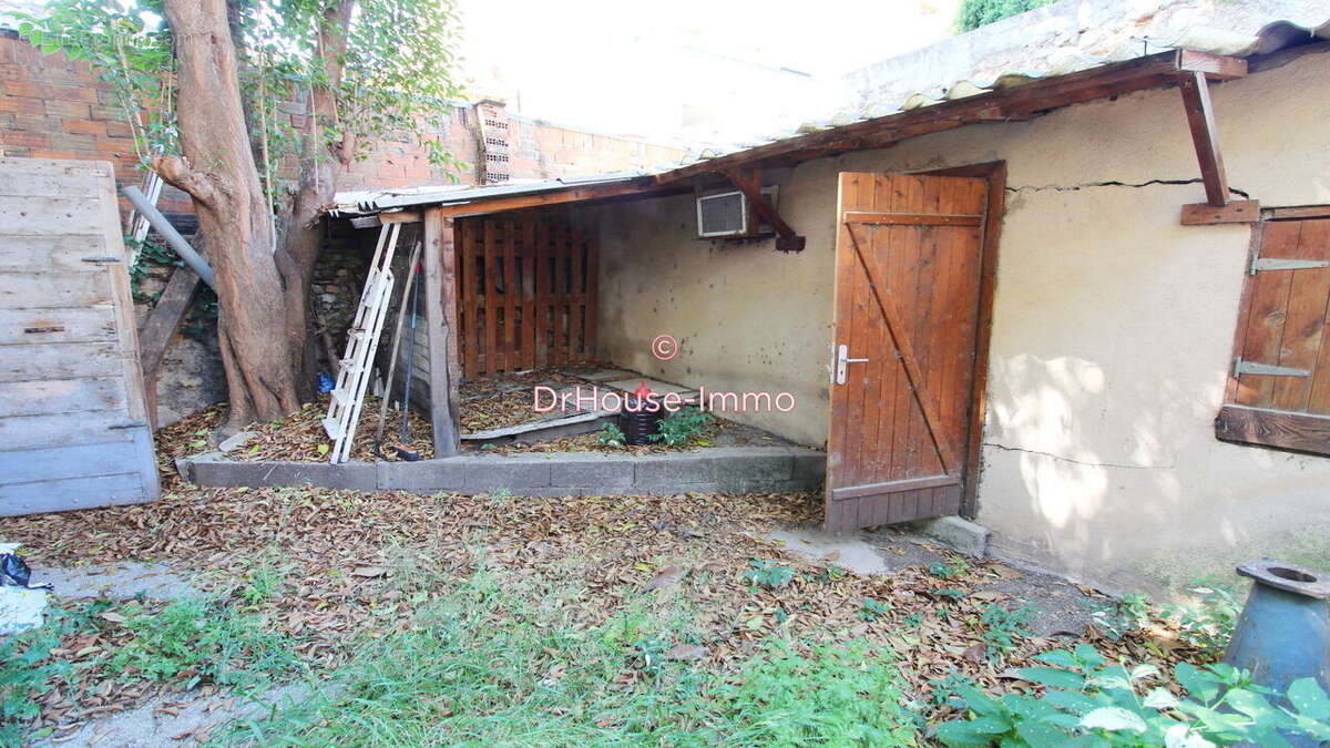 Commerce à MARSEILLE-5E