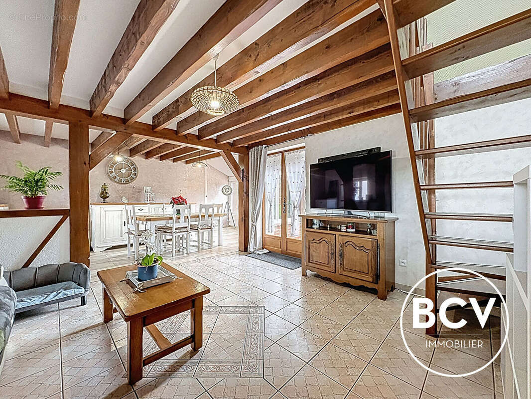 Maison à FONTENAY-SUR-EURE