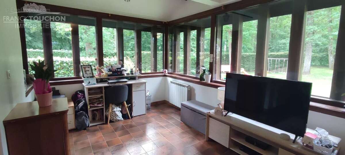 Maison à FERRIERES-EN-GATINAIS