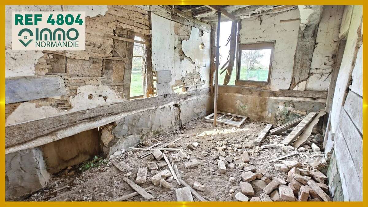 Terrain à SAINT-ELOI-DE-FOURQUES