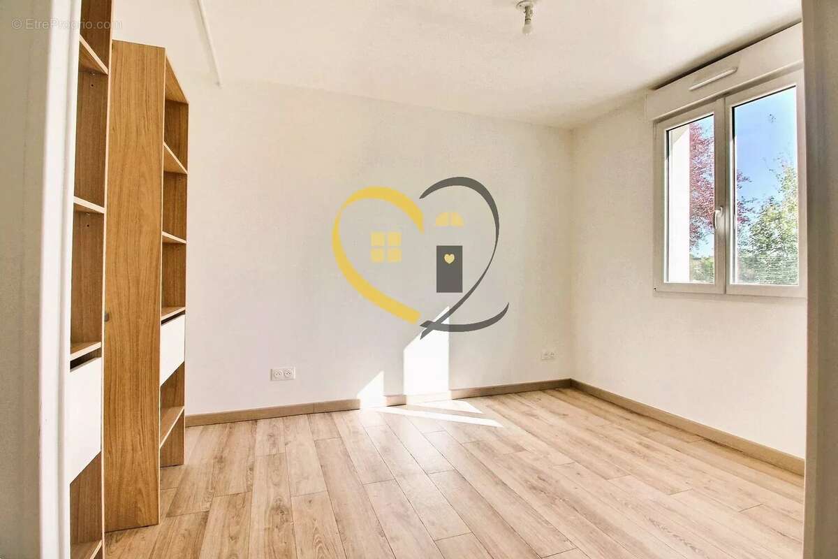 Maison à LA CHAPELLE-SAINT-URSIN