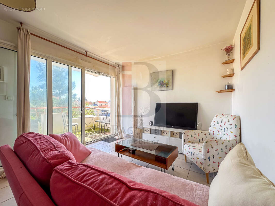 Appartement à FOURAS