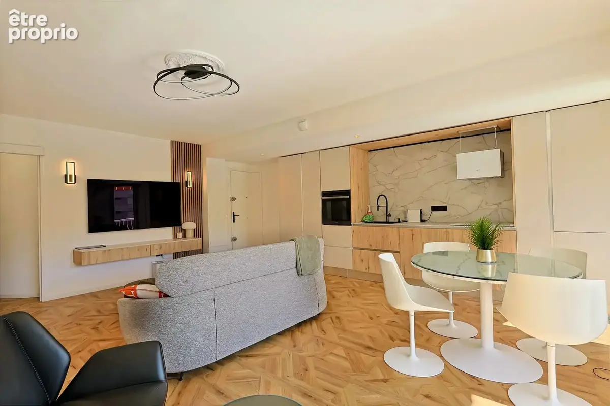 A Vendre - 2 Pièces 53m2 entièrement rénové - photo 8