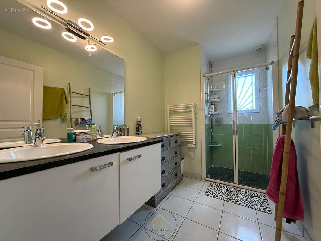 Maison plain-pieds - 90 m2 avec garage - photo 4