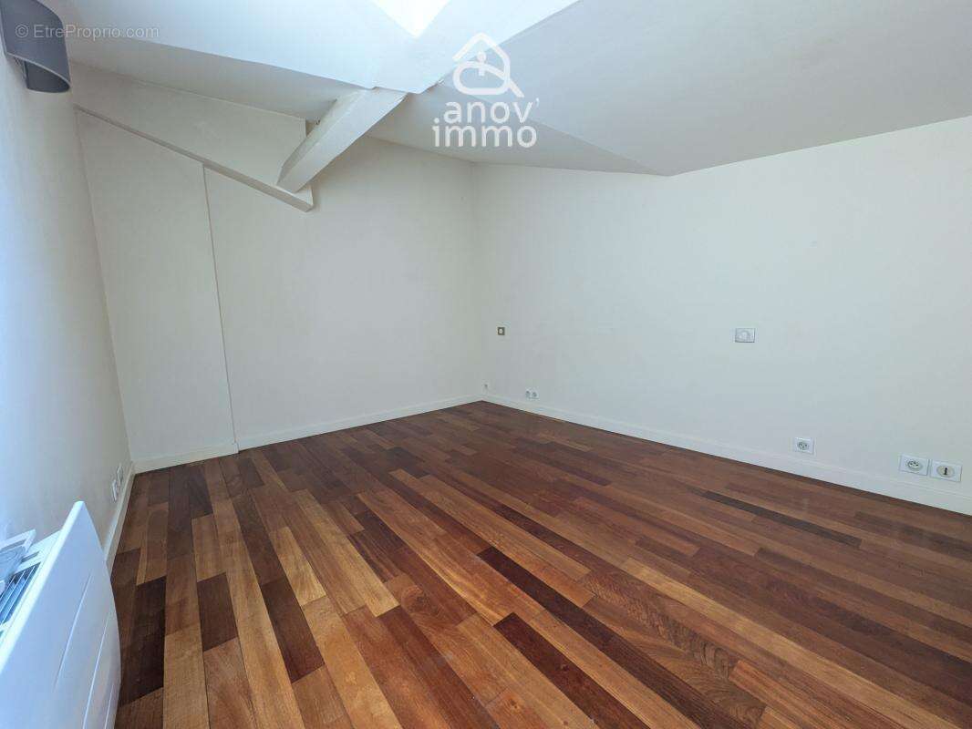 Magnifique Duplex de 91m2, proche Halles sainte Claire - photo 8