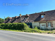 Maison à SAINT-MARTIN-DE-MAILLOC