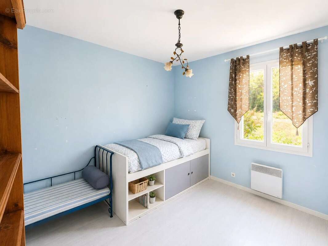 Maison familiale de 159 m² à Saint-Pourçain-sur-Sioule - photo 17