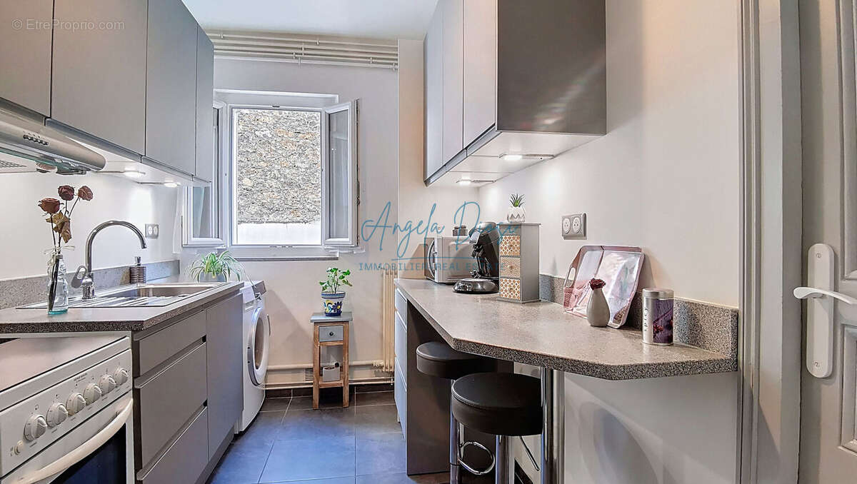 Appartement à PARIS-11E